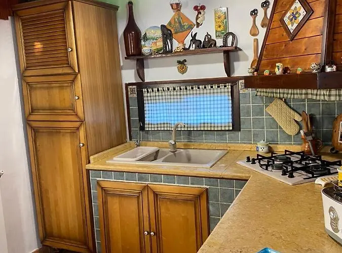 Tatil Evi A Casa Di Eugenio Carini